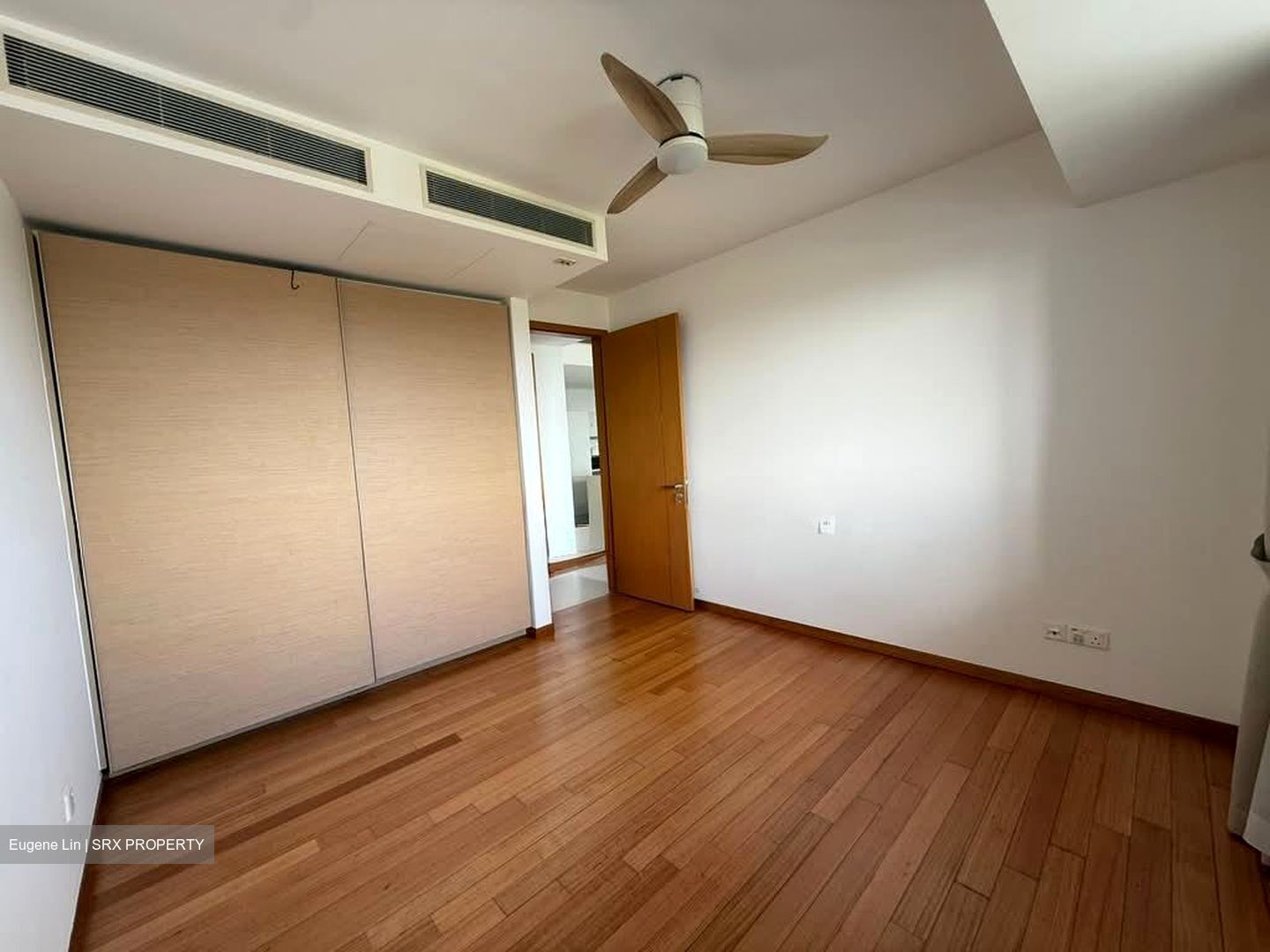 Marina Bay Residences (D1), Condominium #556840021